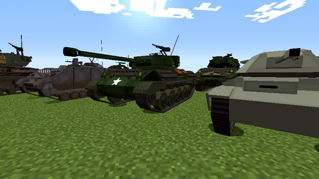 Minecraft assembly with mods for weapons and tanks